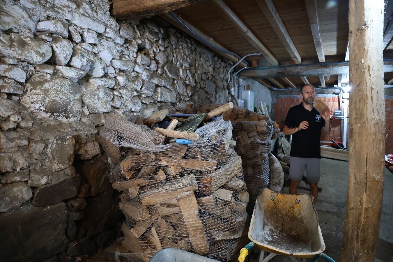 «La casa era una ruina, pero la renovamos con nuestras propias manos»