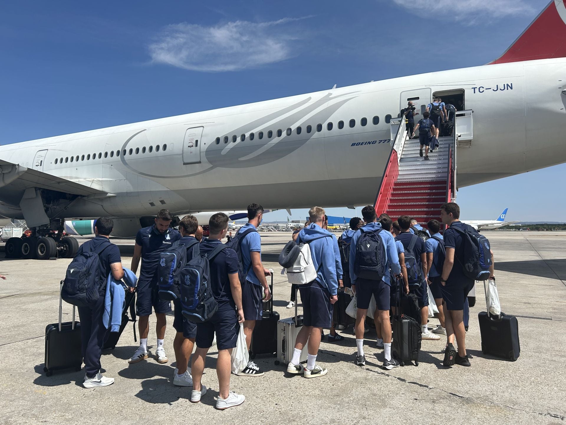 La Real despega rumbo a Japón
