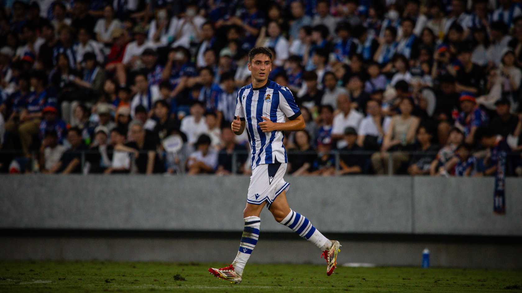 El V-Varen Nagasaki-Real Sociedad, en imágenes