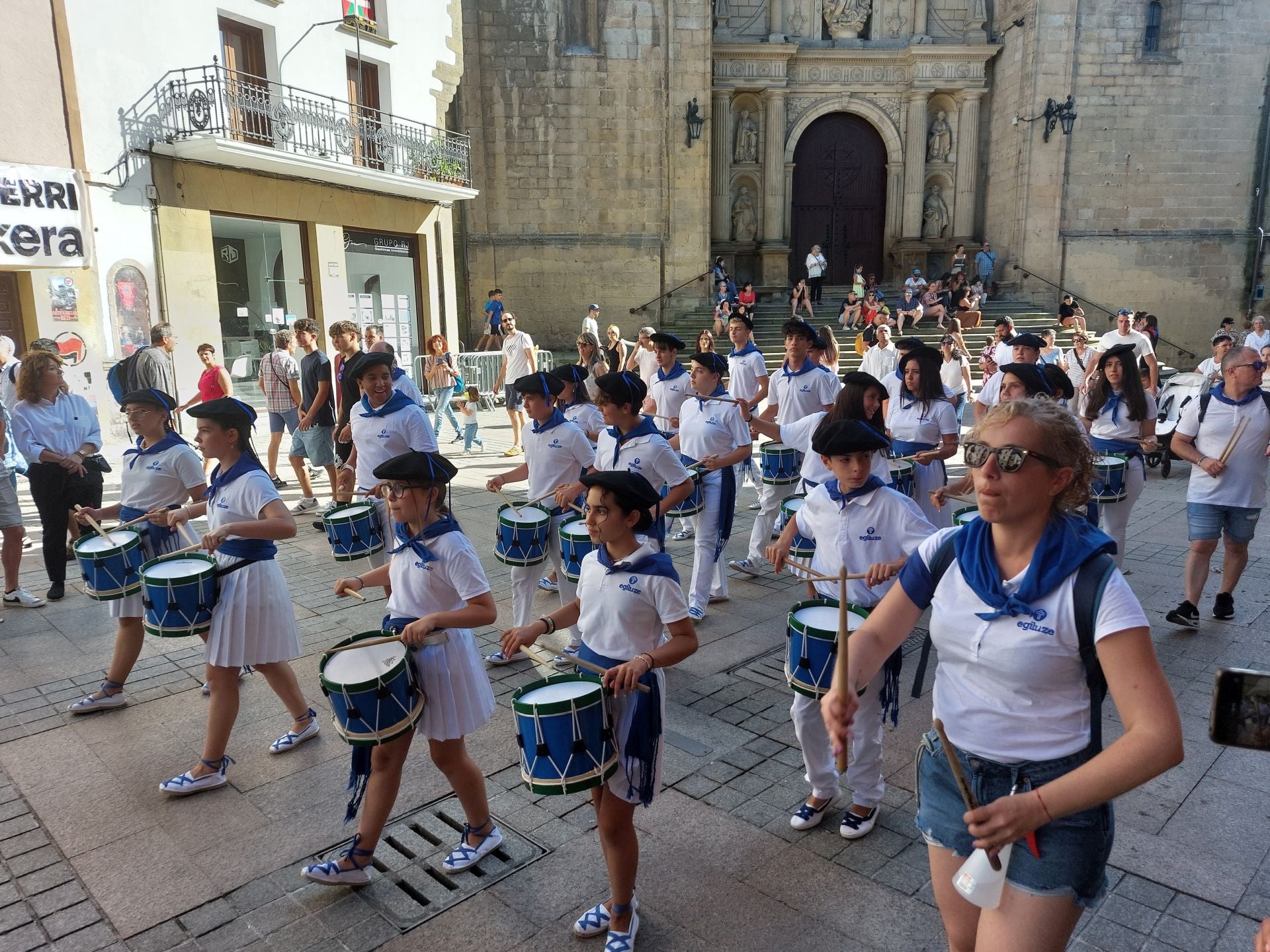 Los rataplanes inundan Errenteria