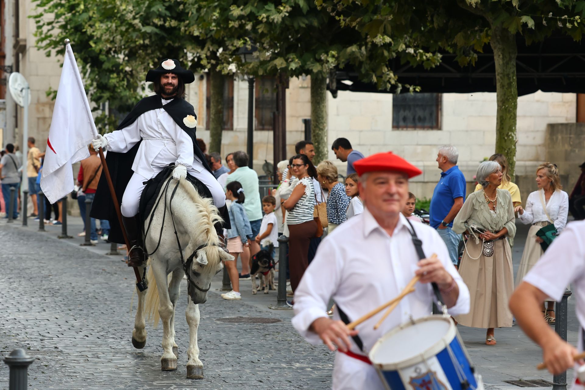 Tamborrada infantil y de veteranos en Irun