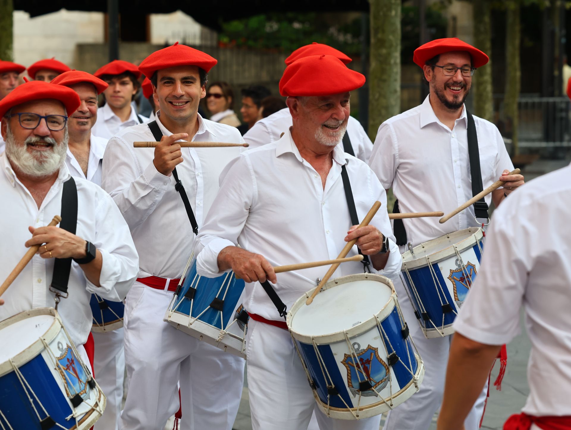 Tamborrada infantil y de veteranos en Irun