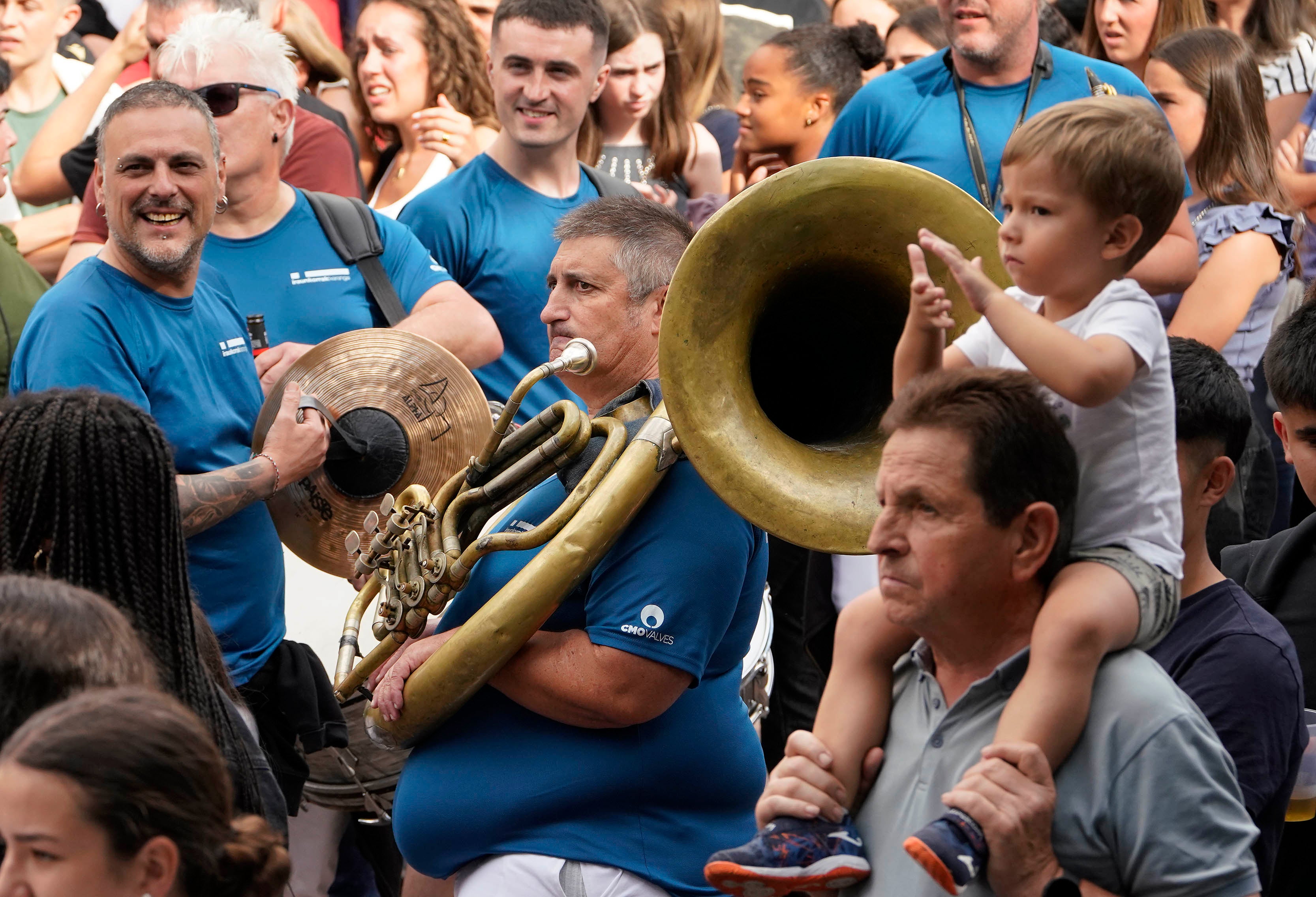 Villabona comienza las fiestas de Santiago con el txupinazo