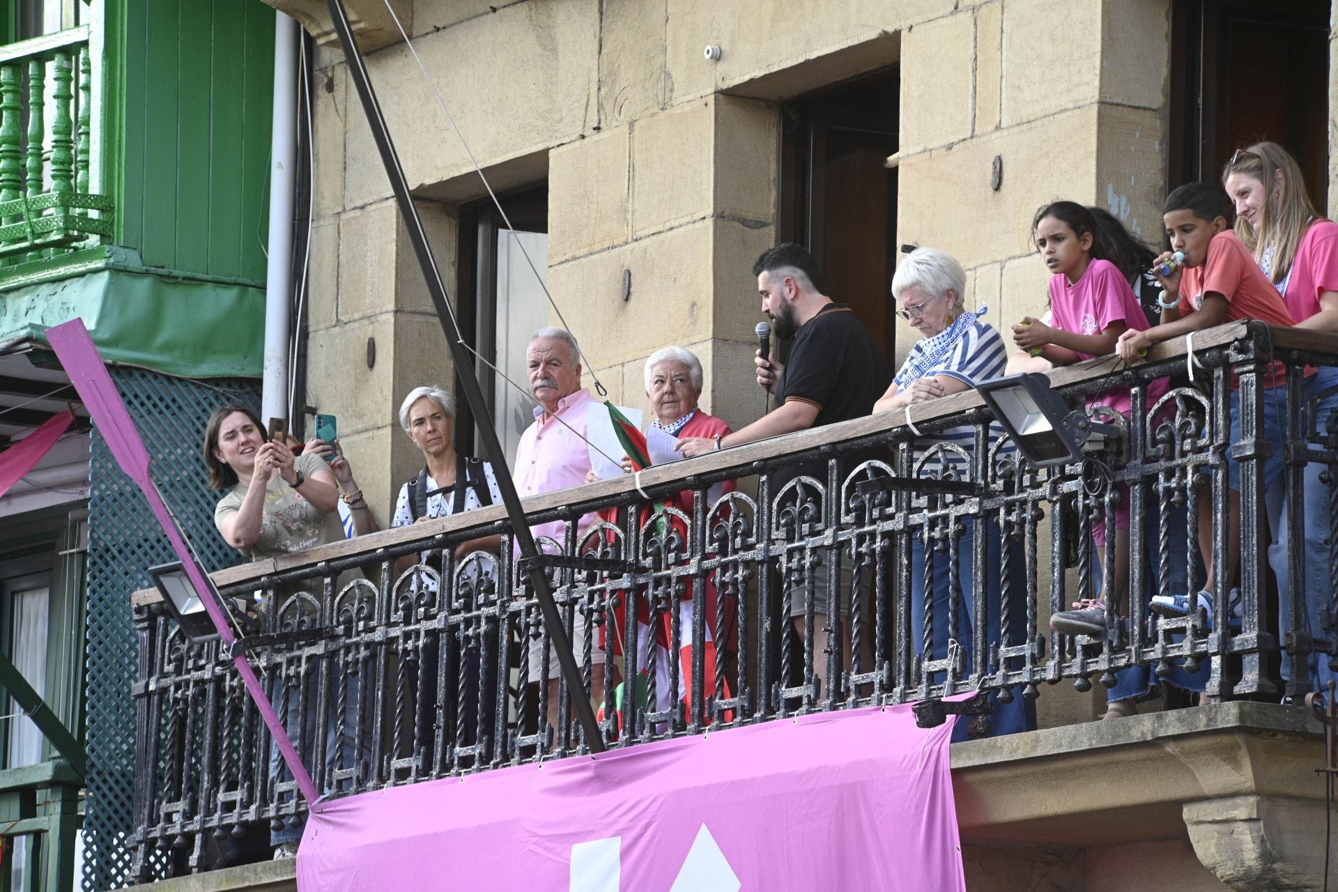 Pasai Donibane enciende el txupinazo