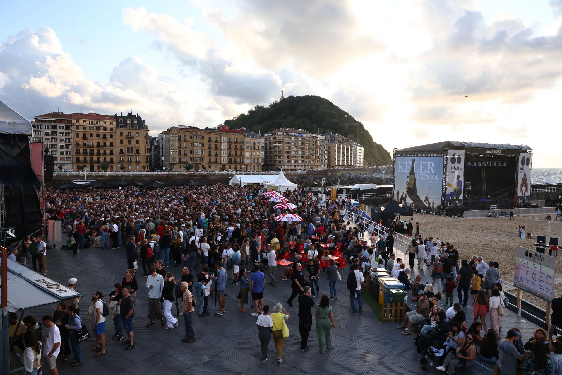 Concierto de Anari en la Zurriola