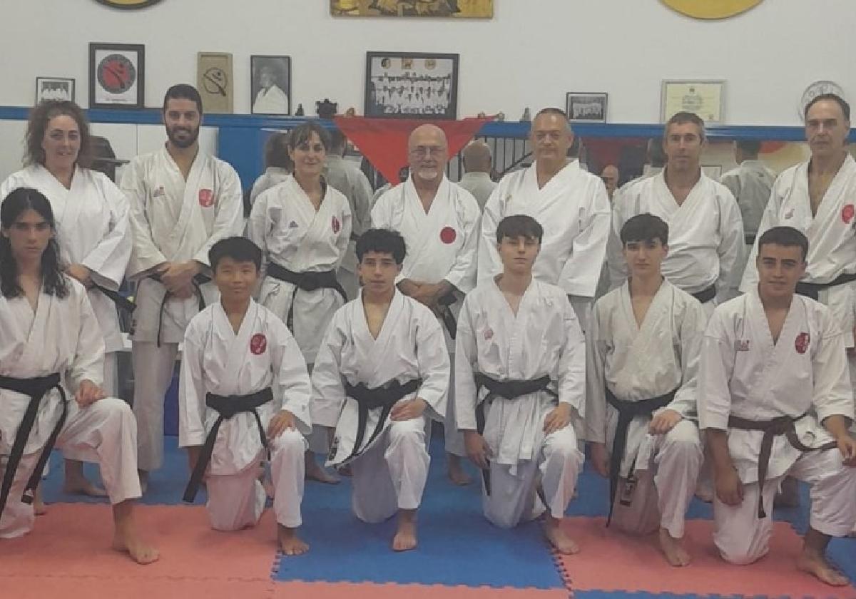 Componentes del club Anaitasuna-kanku karate taldea.