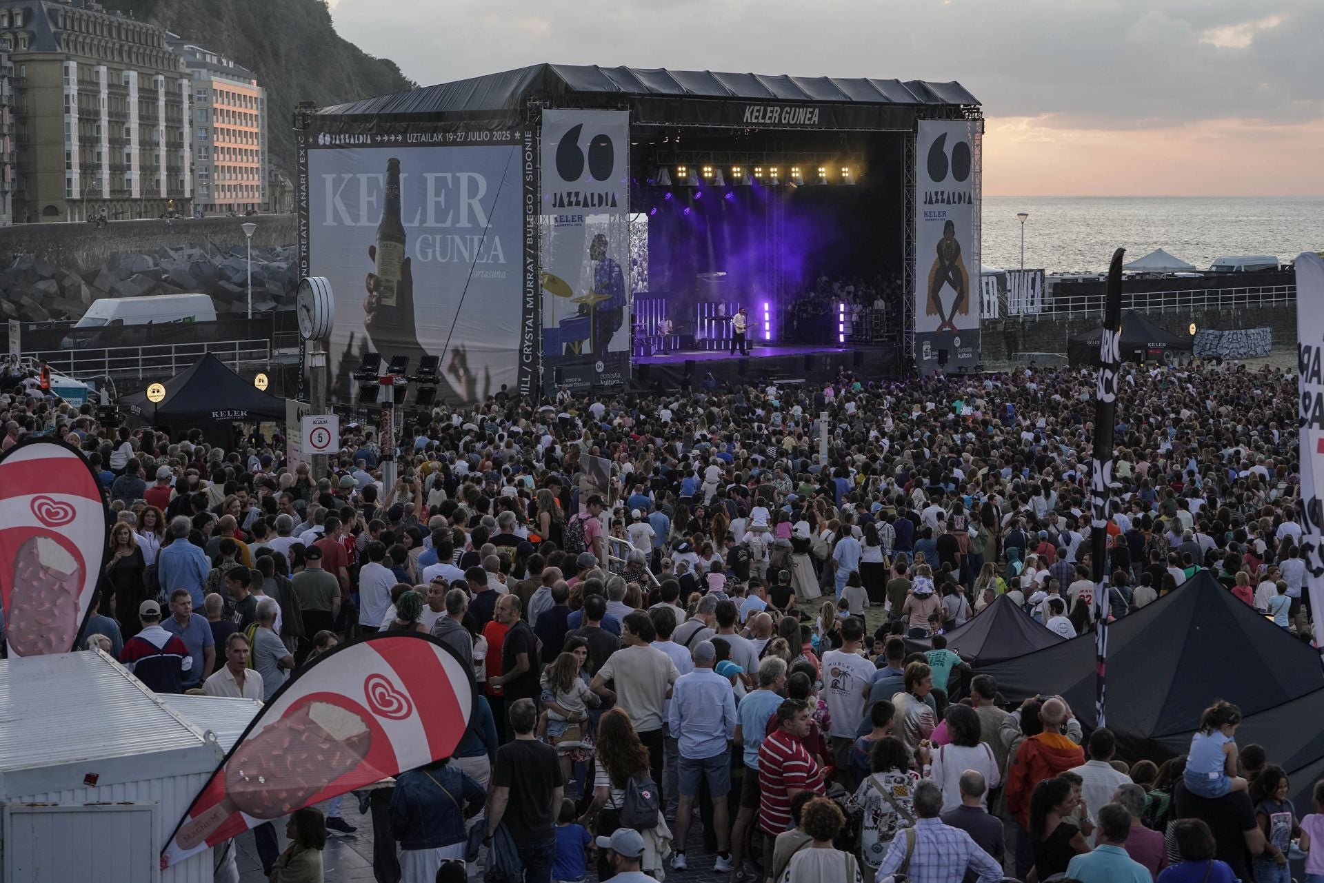 Bulego conquista la playa de la Zurriola