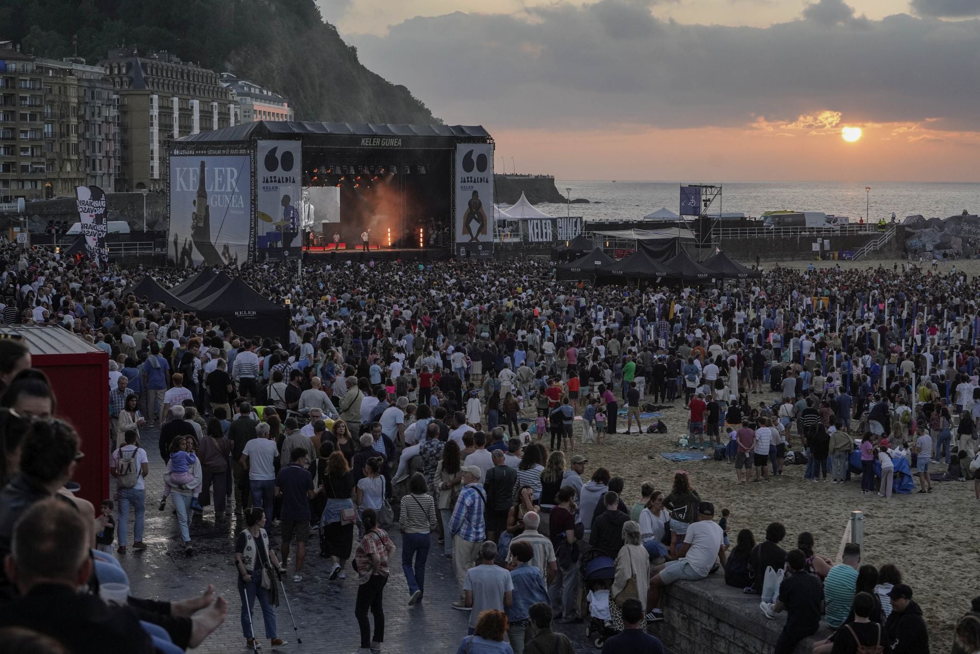 Bulego conquista la playa de la Zurriola