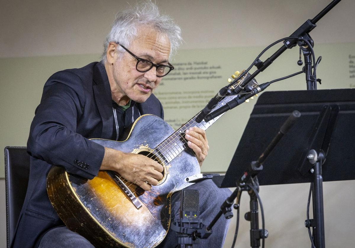 Marc Ribot durante su concierto de este sábado en San Telmo.