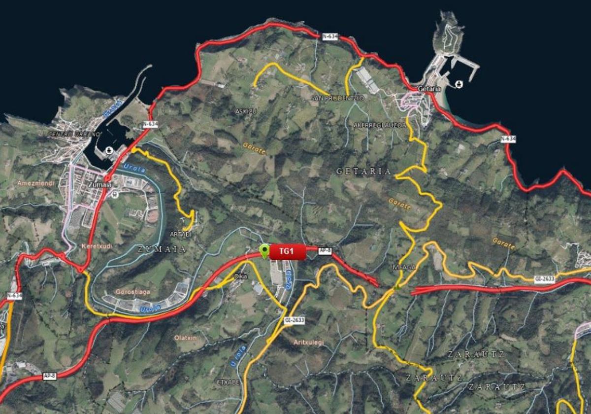 La colisión de una autocaravana y un camión provoca retenciones en la AP-8 en Zumaia, sentido Irun