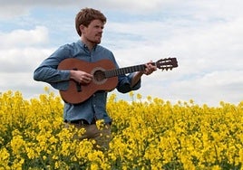 Luke Armstrong Getariara etorriko da Gau Irekiko musikaria izateko zuzenean.