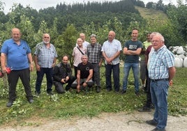 Inausketa. Aurtengo inausketa ikastaroan parte hartu zuten herritarrak.