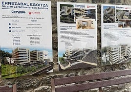Paneles informativos sobre el proyecto de Errezabal.