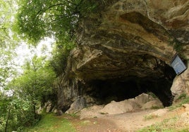 El acceso a las cuevas de Aizpitarte de Errenteria.