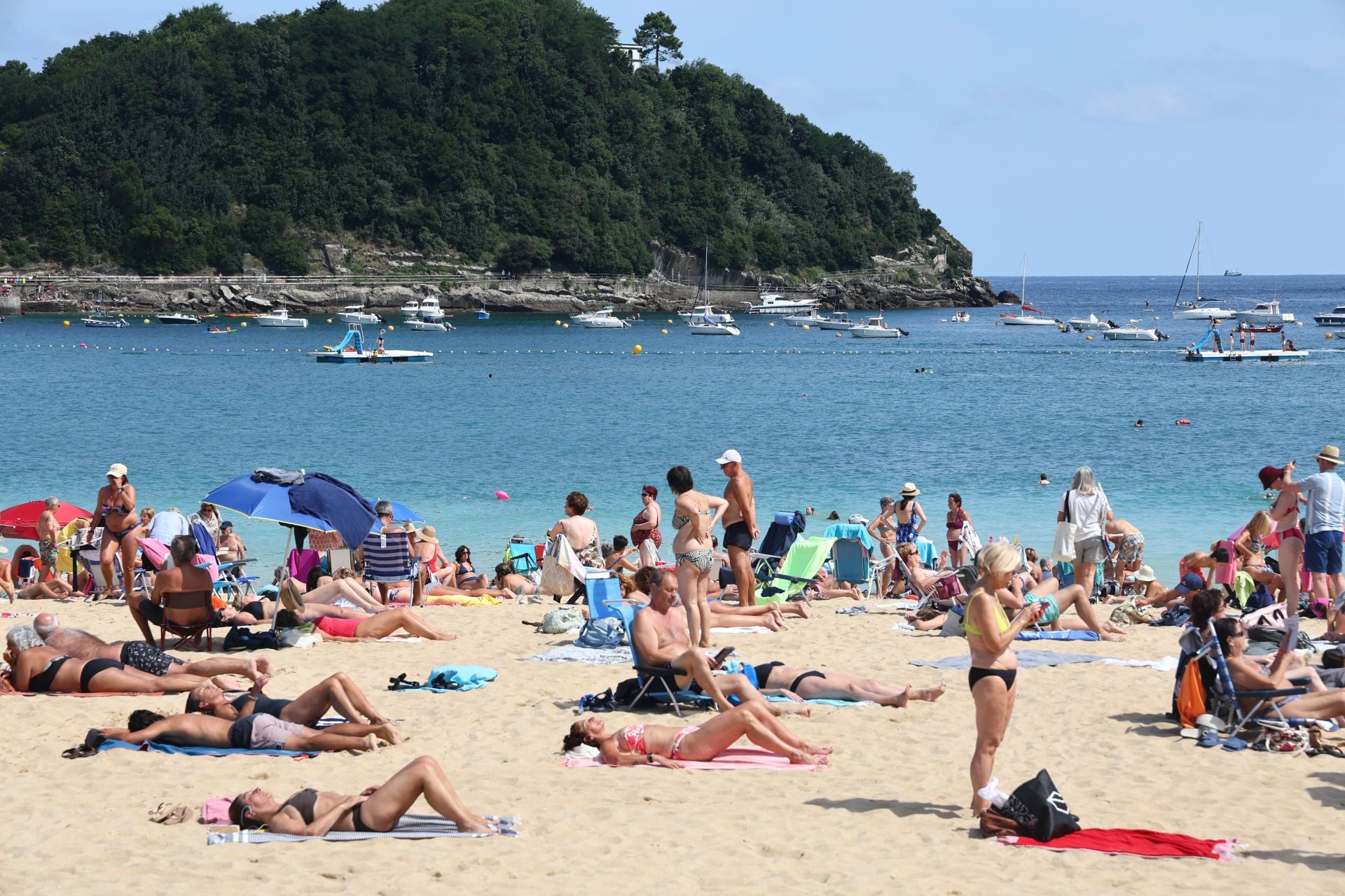 Agosto arranca veraniego