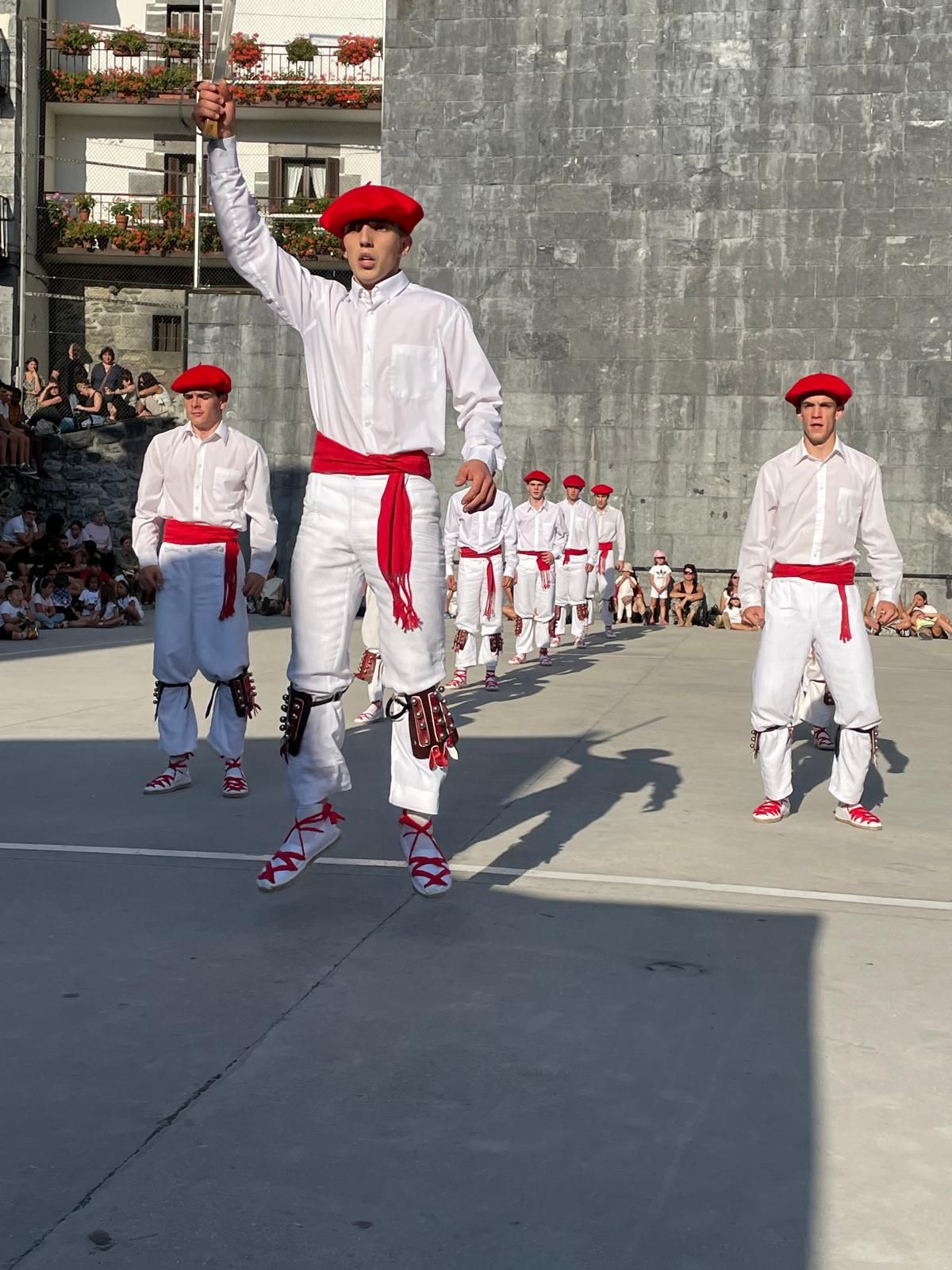 Leitzako umeen eguna jendetsua izan da