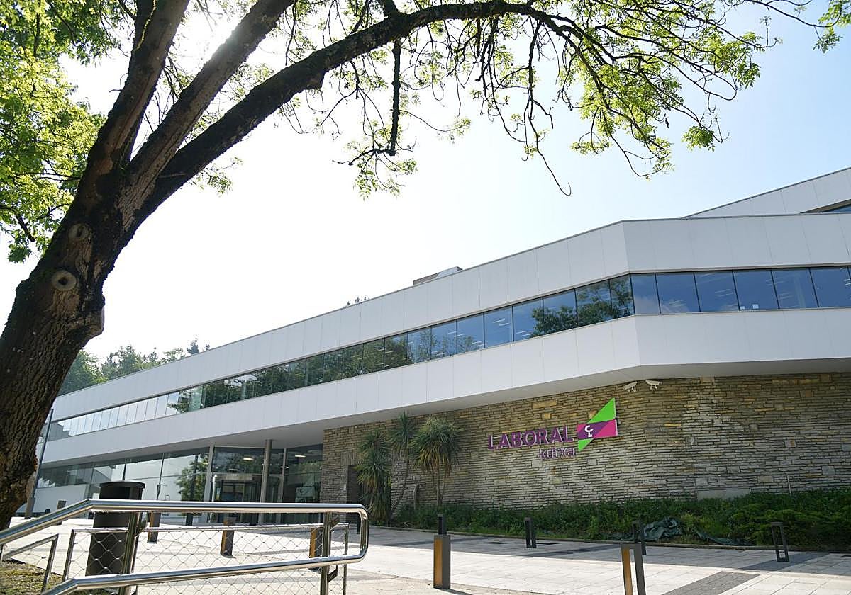 Sede oficial de Laboral Kutxa, en Arrasate.