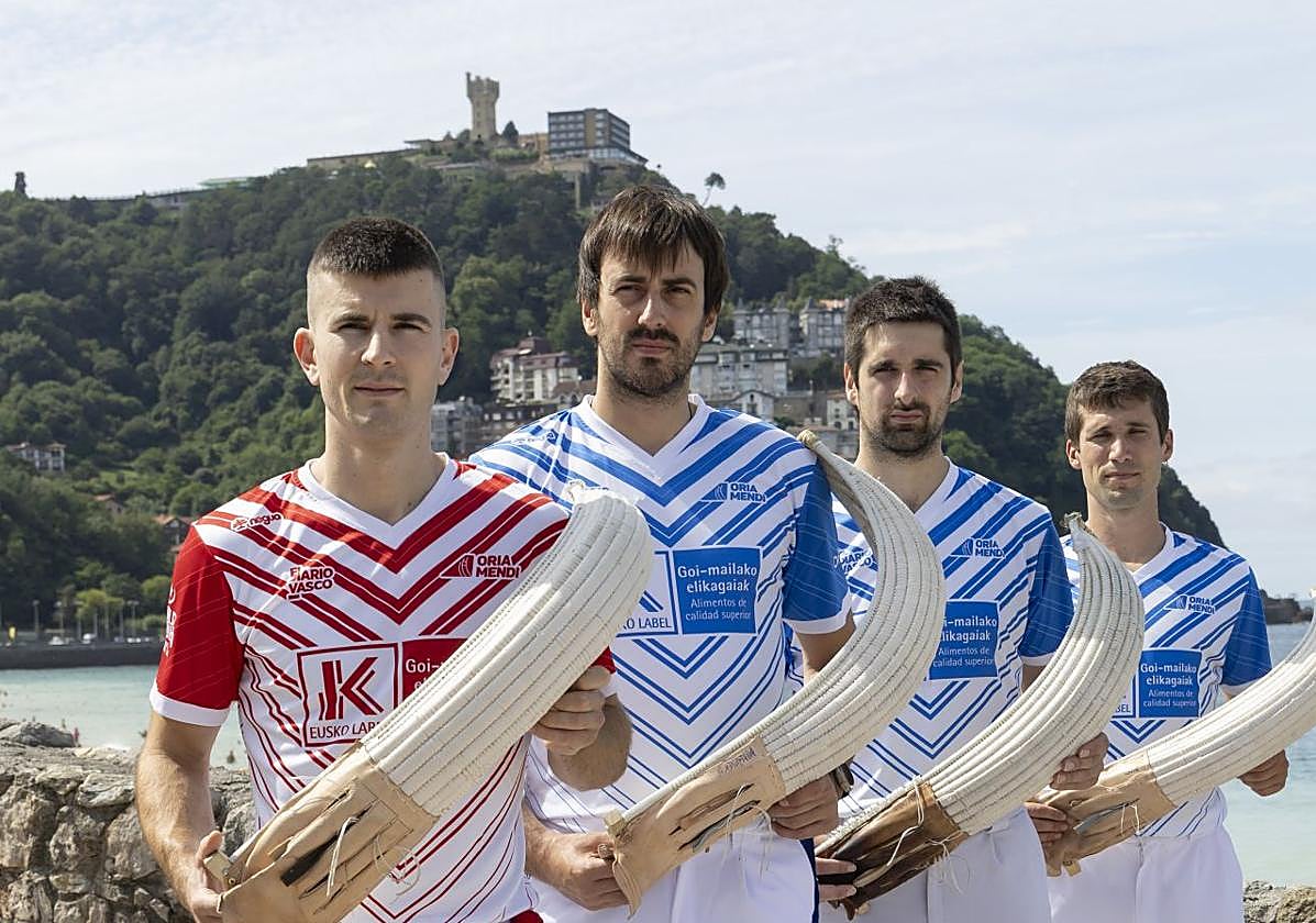 Ansa II, Barrenetxea IV, Juanenea y Azpiroz, en el Pico del Loro.