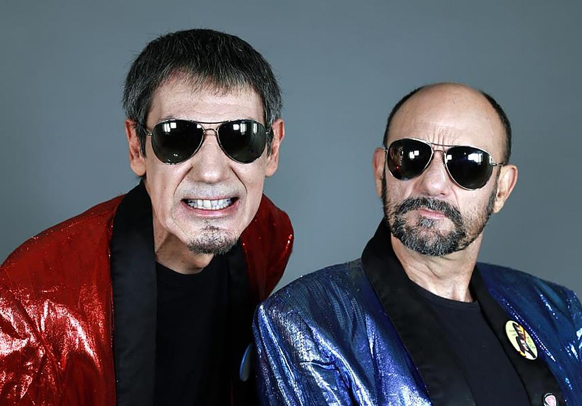 Faemino y Cansado, en una imagen promocional del show '17 veces, reloaded'.