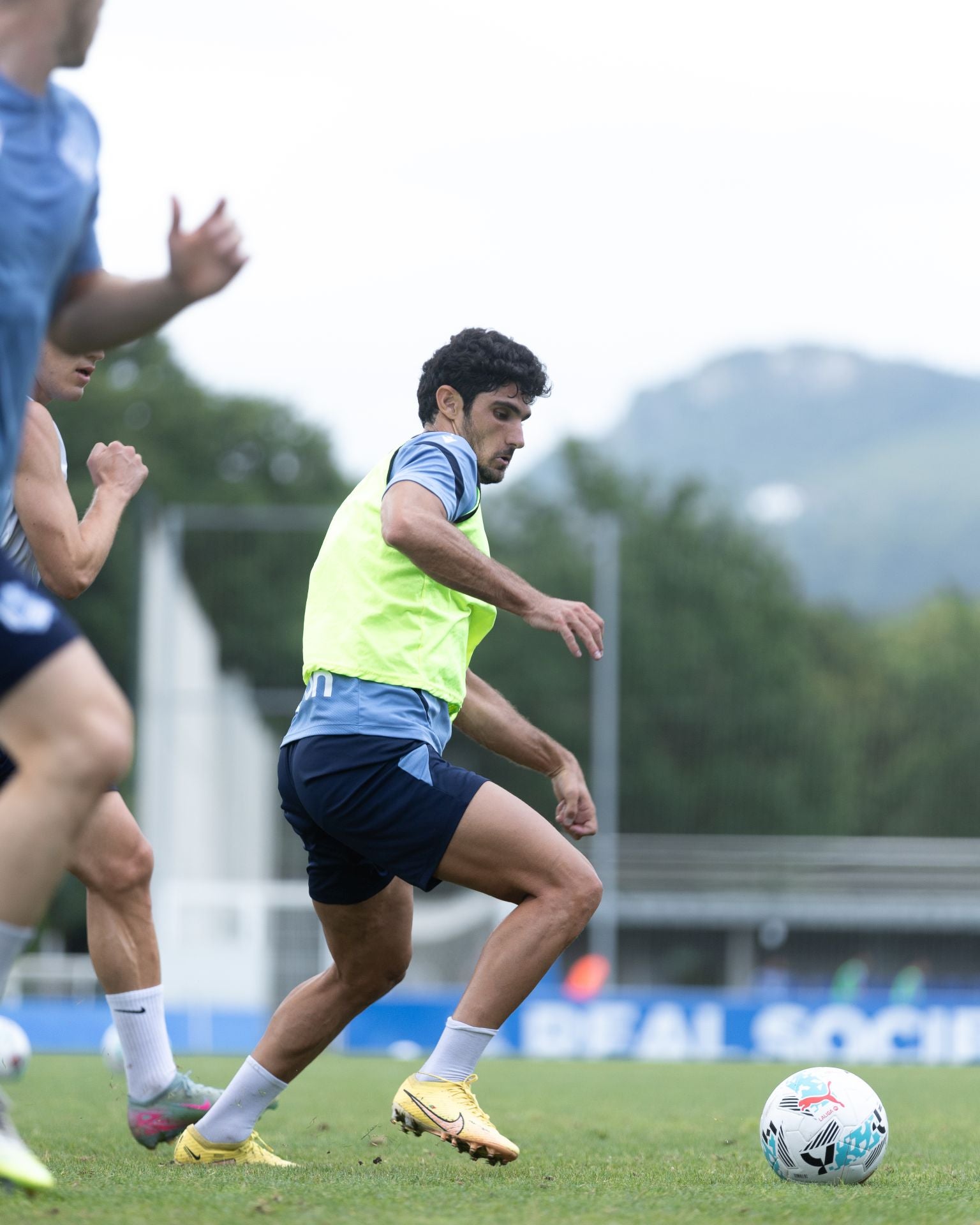 Primer entrenamiento de Caleta-Car y Guedes en Zubieta