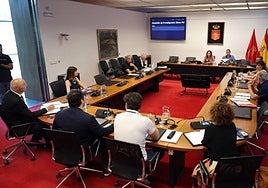 Comisión de investigación de obras públicas en el Parlamento de Navarra por el caso Cerdán