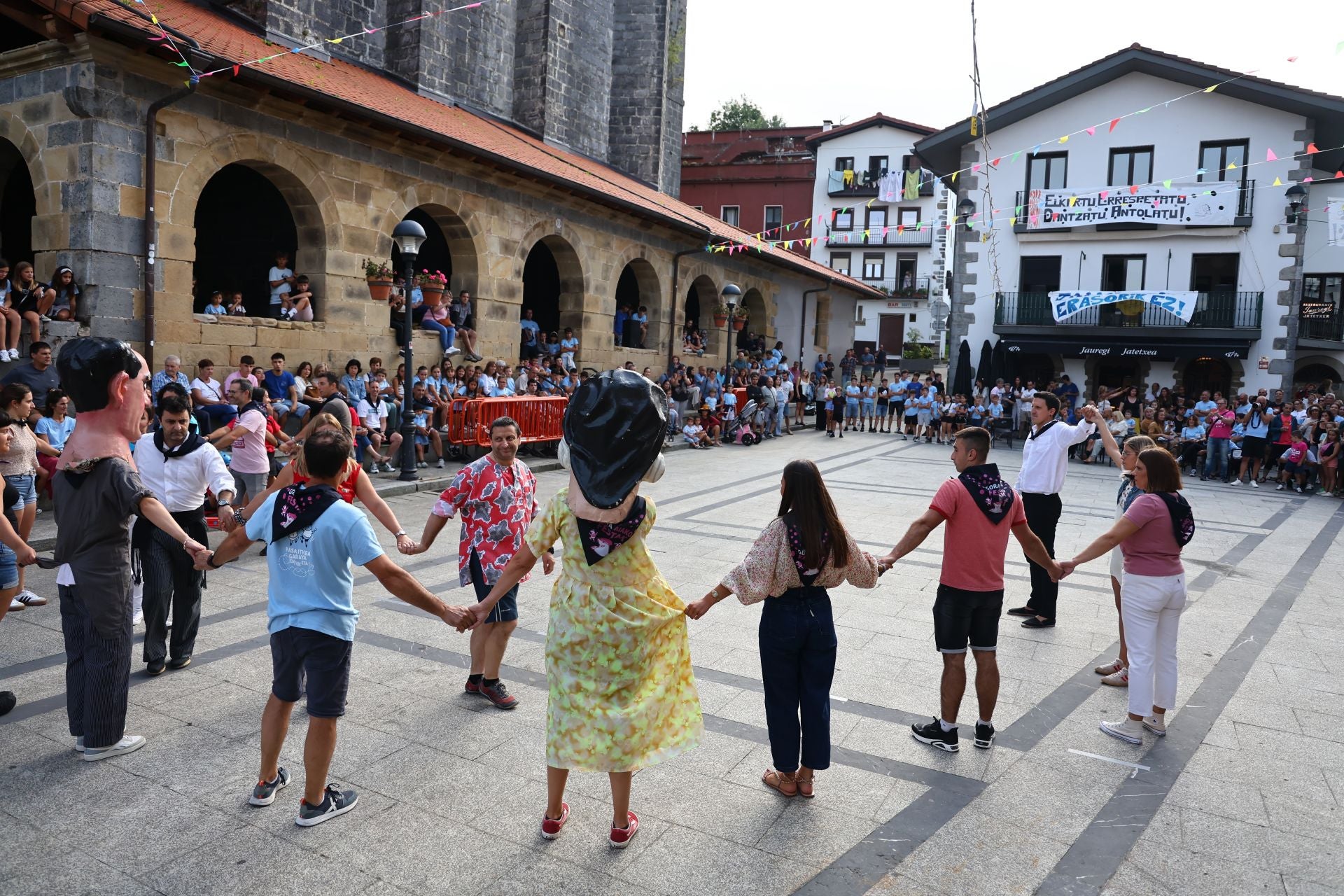 San Donato y San Lorenzo llegan a Aia
