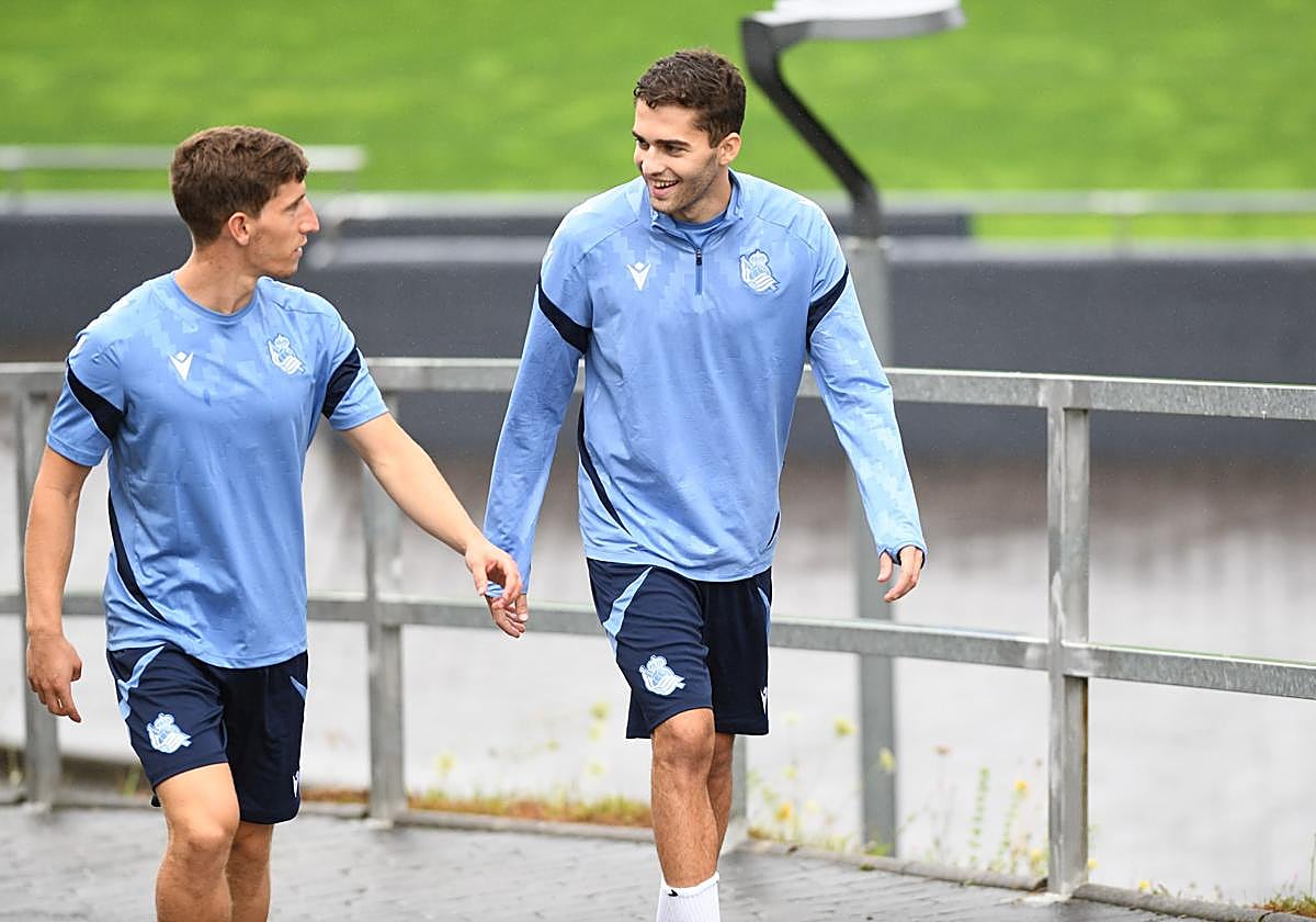 Aihen y un Zakharyan sonriente suben a entrenar al Z2 de Zubieta