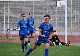 Xabo celebrando un gol frente al Antiguoko, en un encuentro de la pasada temporada.