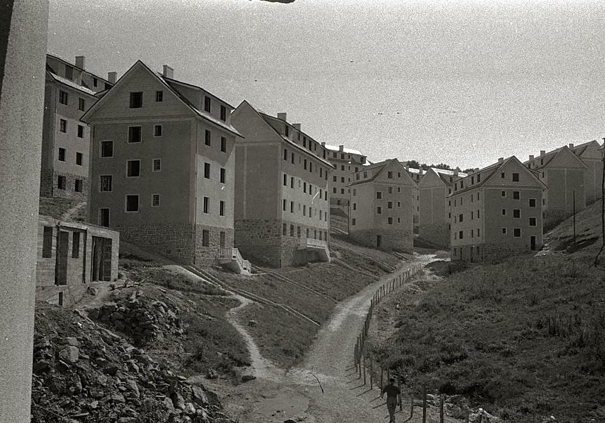 En 1953 se levantaron las 565 viviendas que conformaban lo que empezó llamándose el barrio de Alaberga.