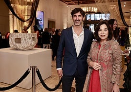 Mikel Chillida y Roxana Velásquez, en la inauguración de la exposción de Eduardo Chillida en San Diego.