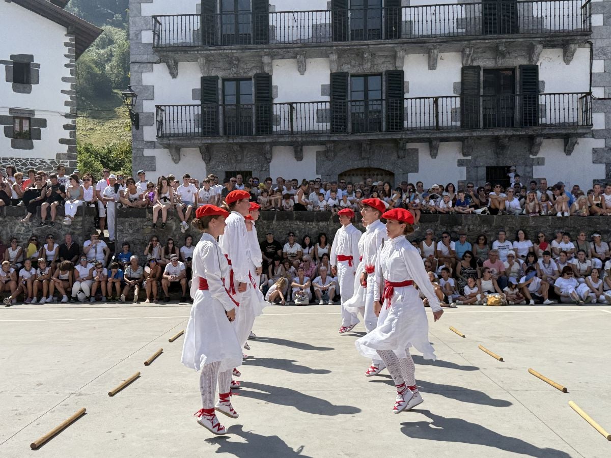 Ezpatadantza a 35 grados