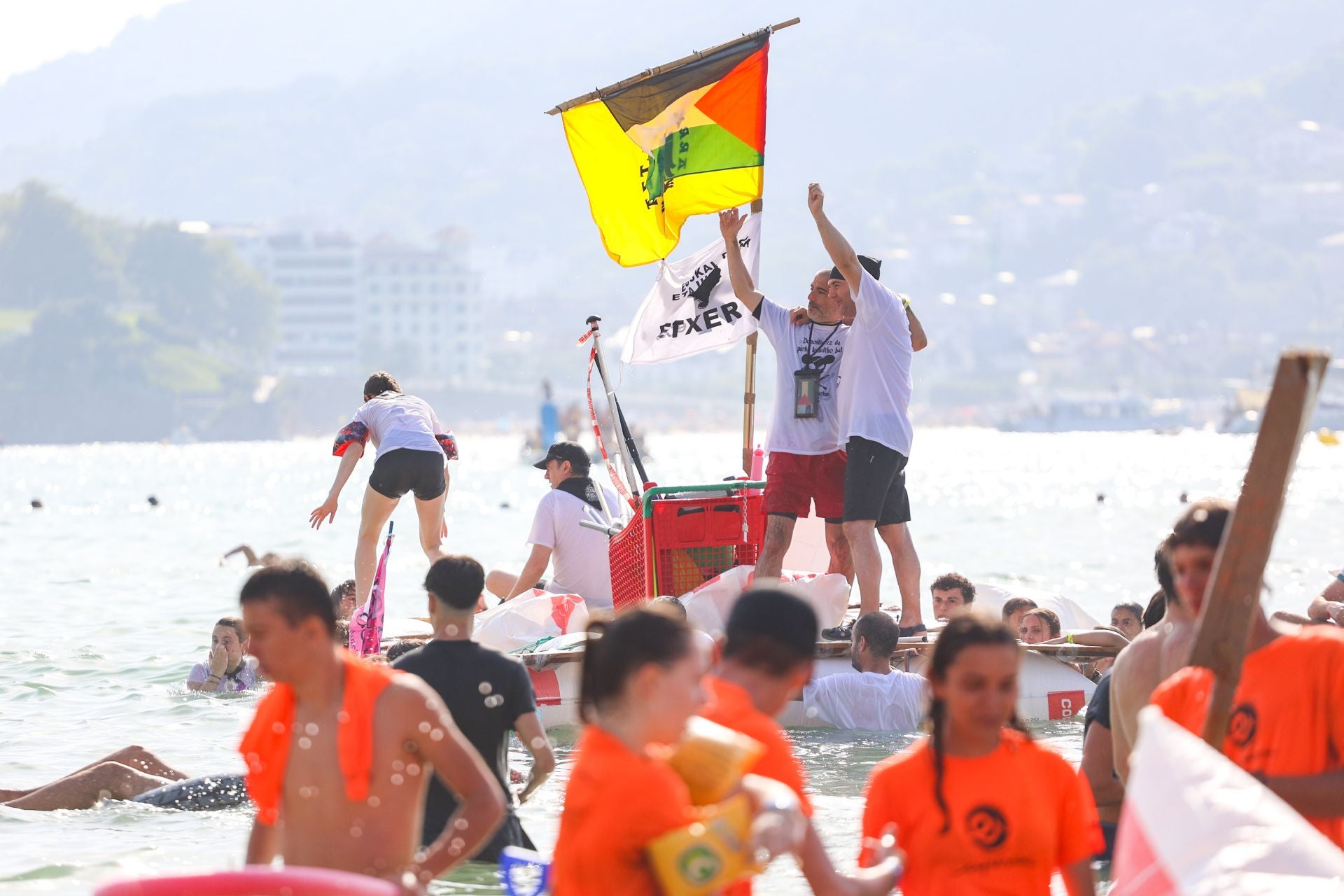 Multitudinario abordaje en San Sebastián