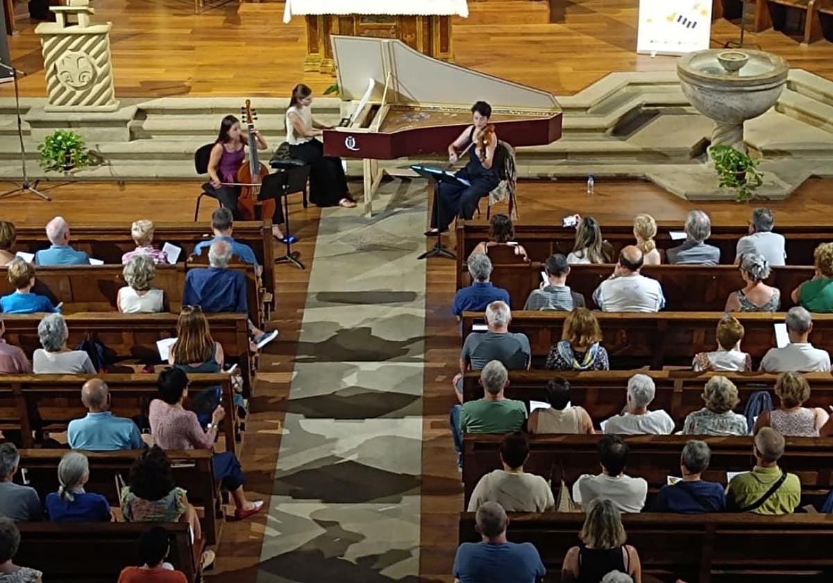 La actuación del Ensemble Vivalma en la parroquia fue la última cita del 41 Festival de Música.