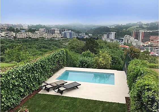 EH Bildu propone en Donostia elevar la tasa de agua para las piscinas privadas