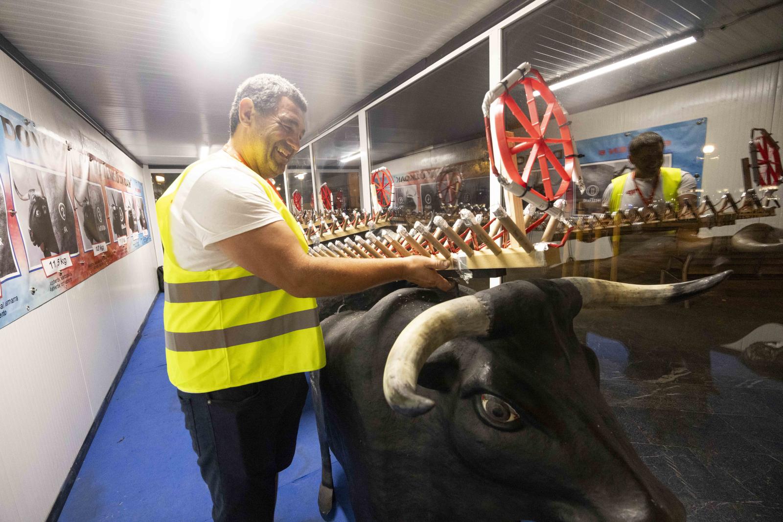 Los toros de fuego encienden el Boulevard