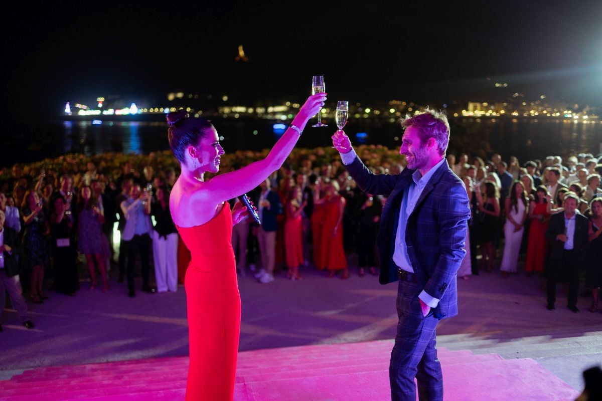 Sensacional ambiente en la Gala de Verano de DV