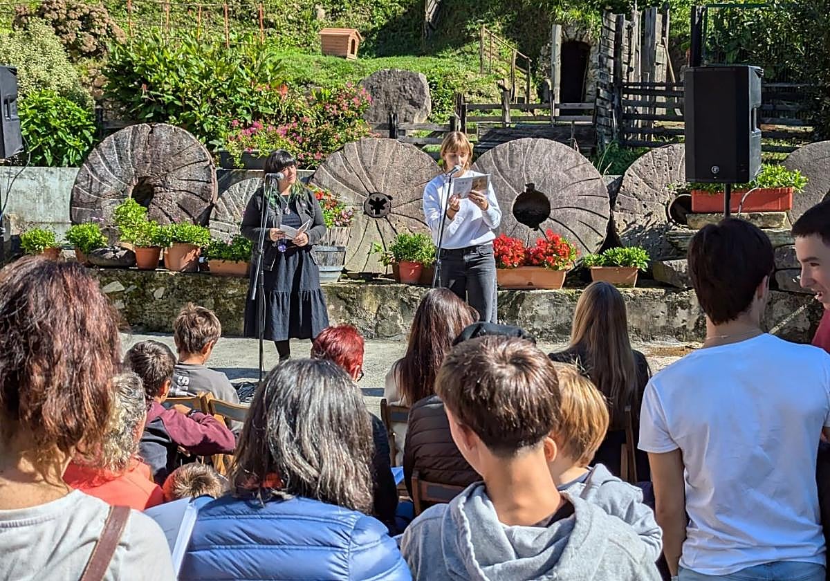 Poesia Egunak bueltan izango dira irailean.