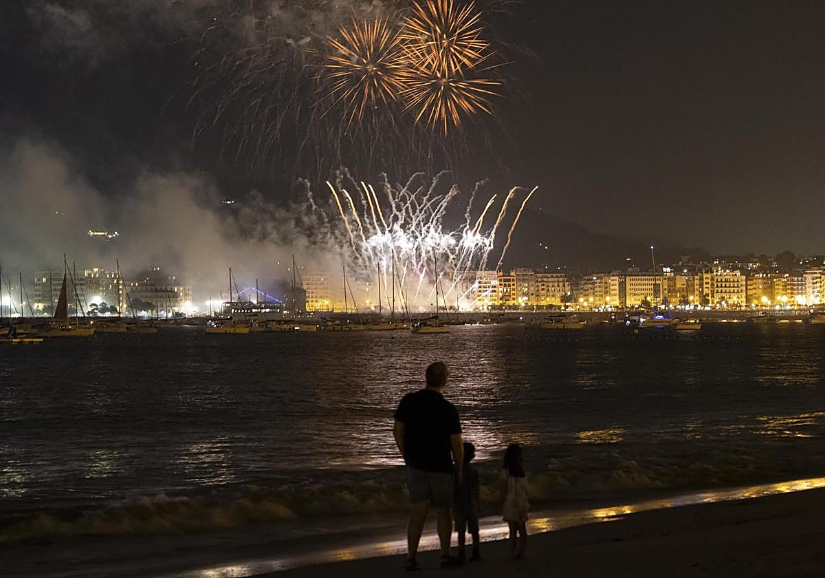 Un total de 185 personas velan actualmente cada noche por la seguridad durante los fuegos artificiales
