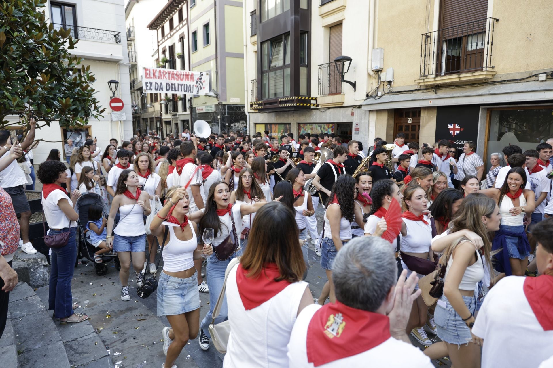 Pistoletazo inicial de los San Rokes