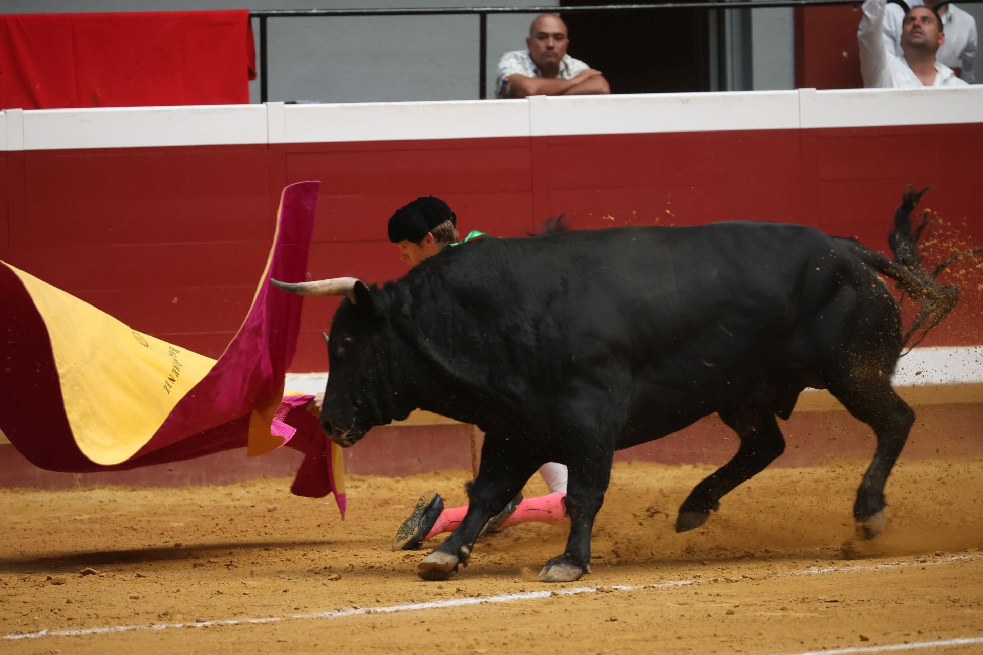 El encierro de El Vellosino abre las corridas de toros del Aste Nagusia