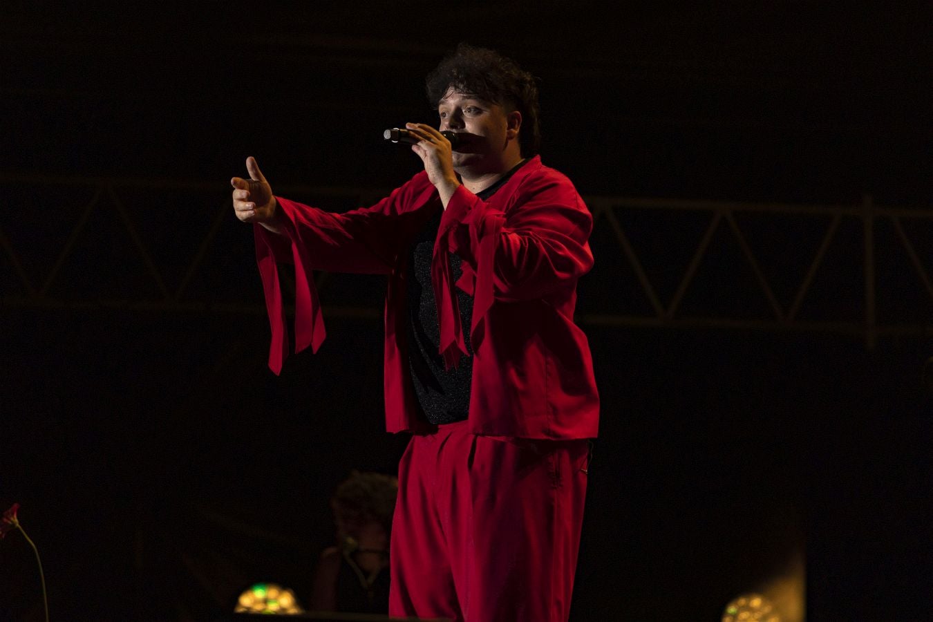 Intimidad y energía contagiosa con Janus Lester