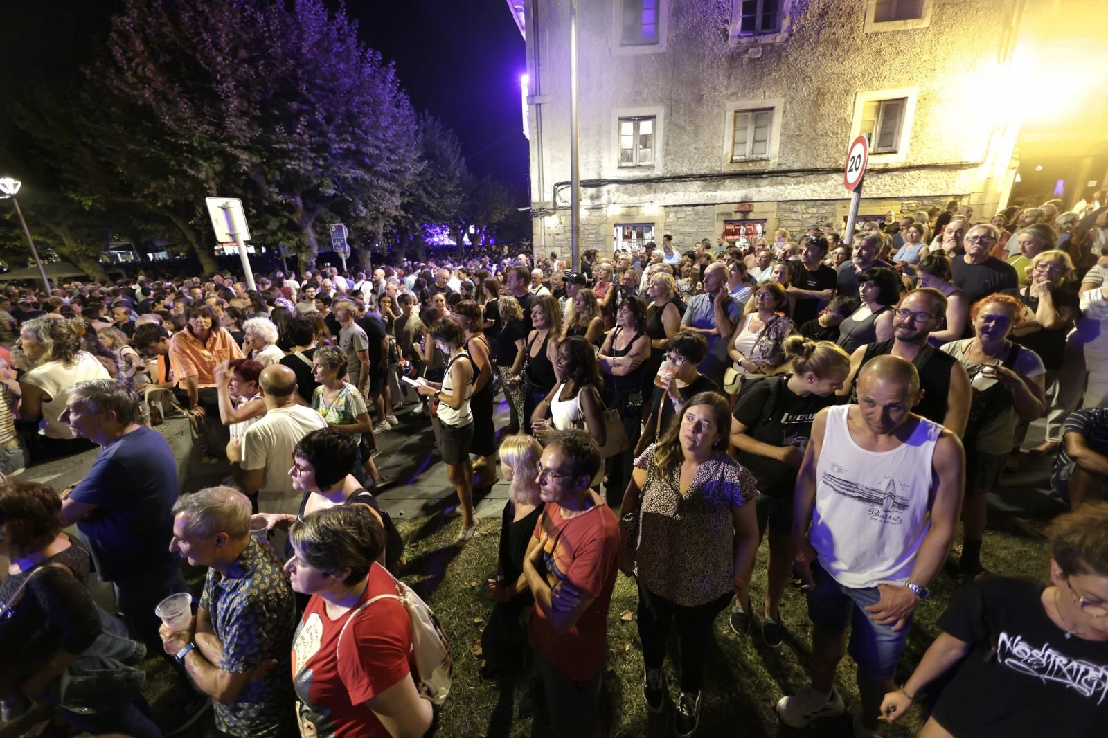 Fermin Muguruza entusiasma en Irun