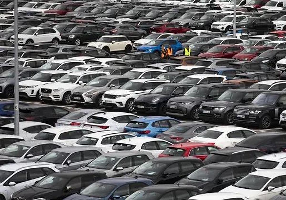 Por cada coche nuevo que se vende actualmente en España, se venden dos turismos de segunda mano.