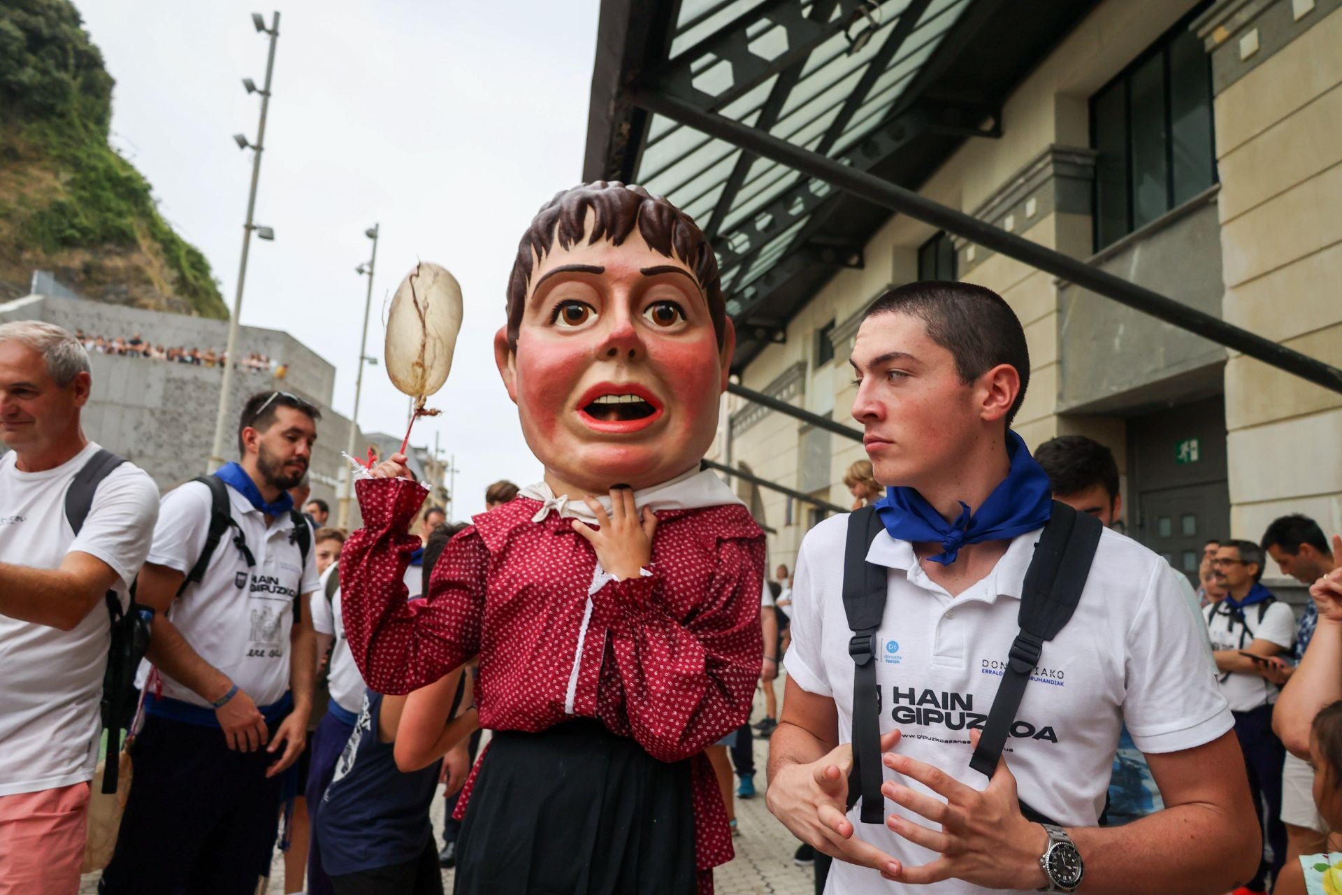 Despedidad de los gigantes y cabezudos de la Semana Grande
