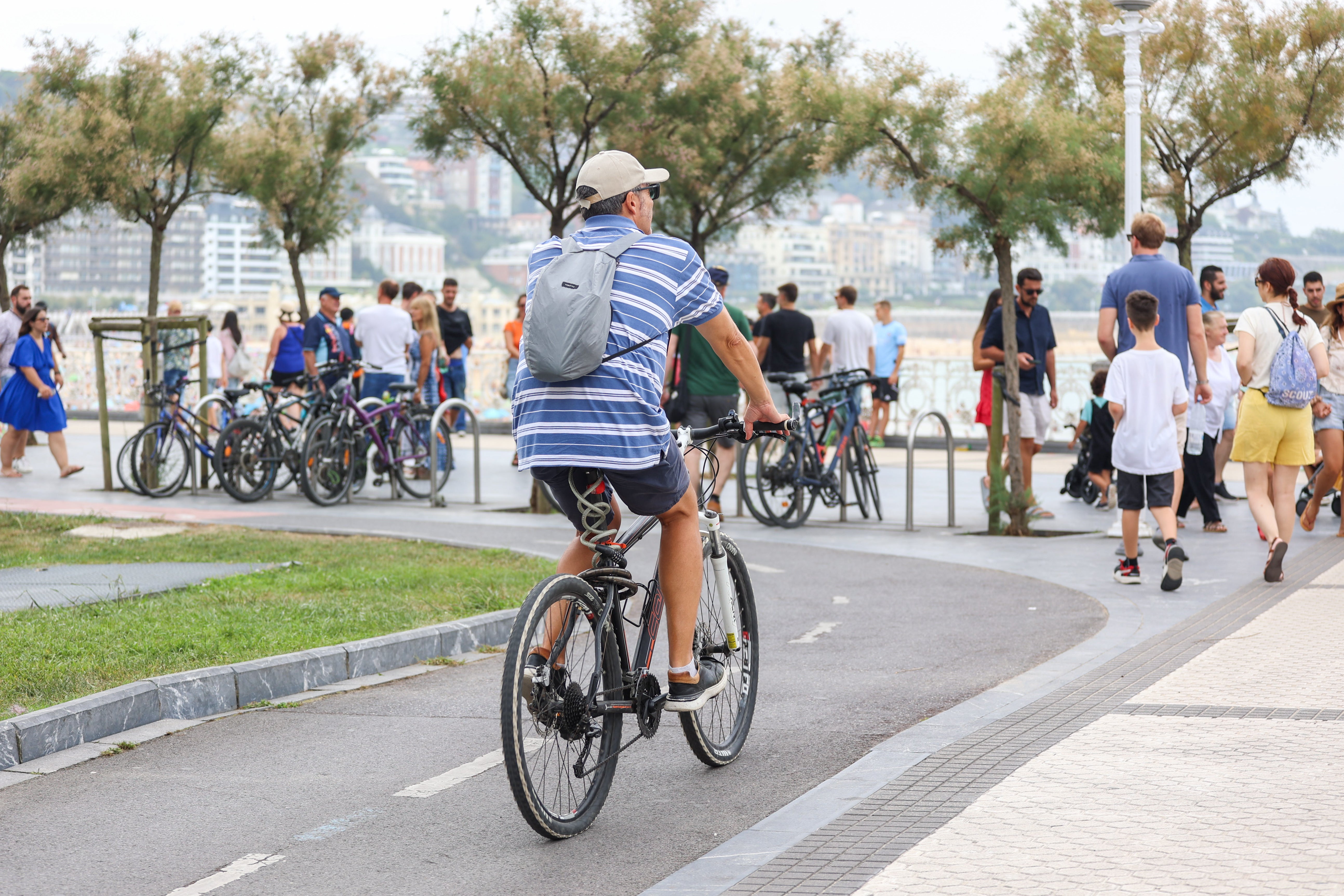 La Concha llena pese a la bajada de 10 grados