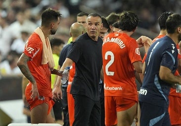 La pirotecnia sigue húmeda