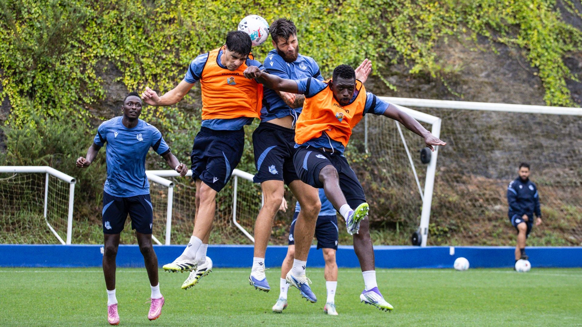 Esfuerzo bajo la lluvia en Zubieta