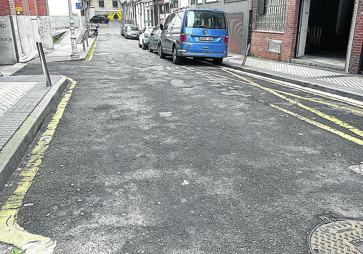 Estado de la calle Pasaje de Iruresoro, en Egia.