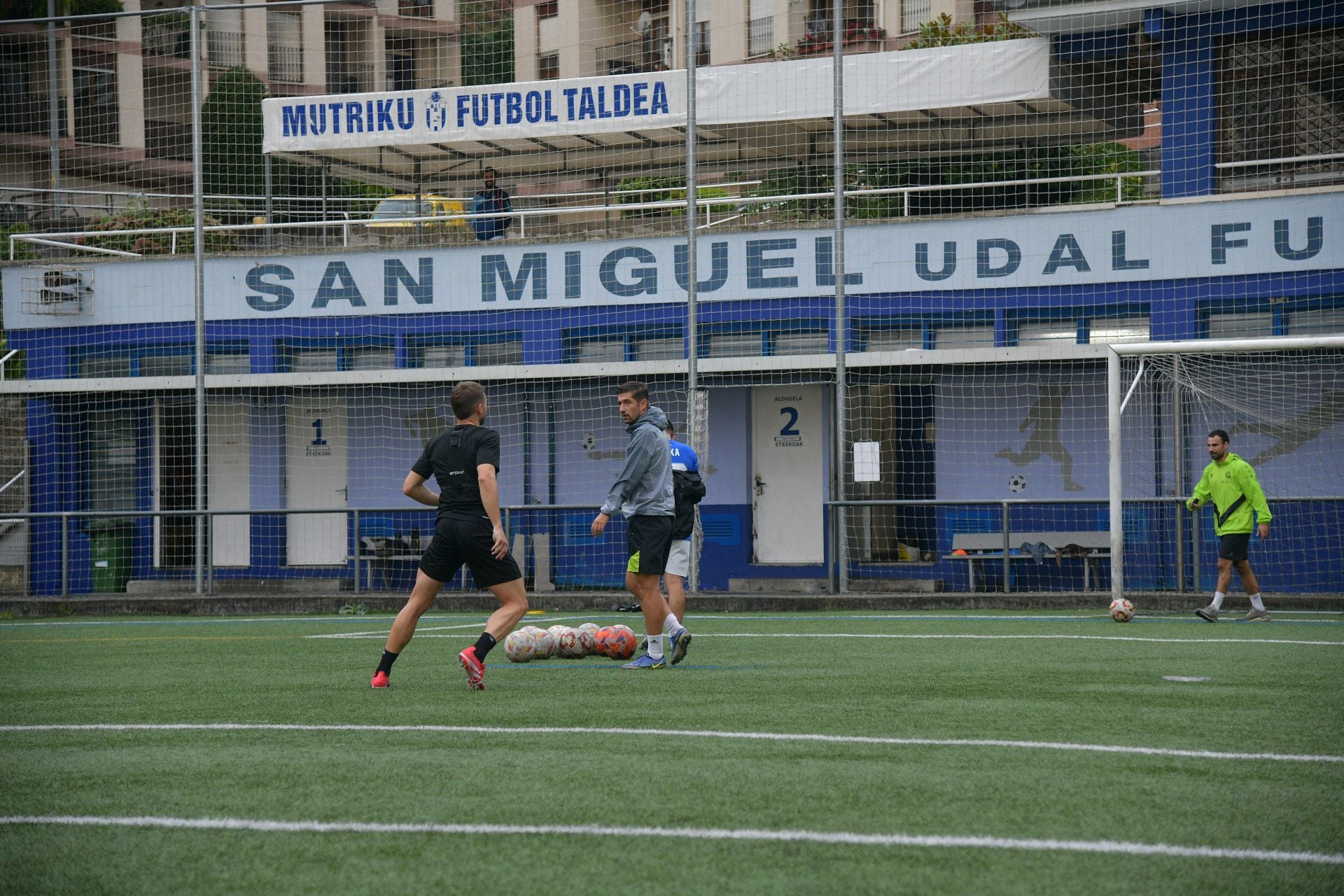 Illarramendi se entrena en el campo de San Miguel