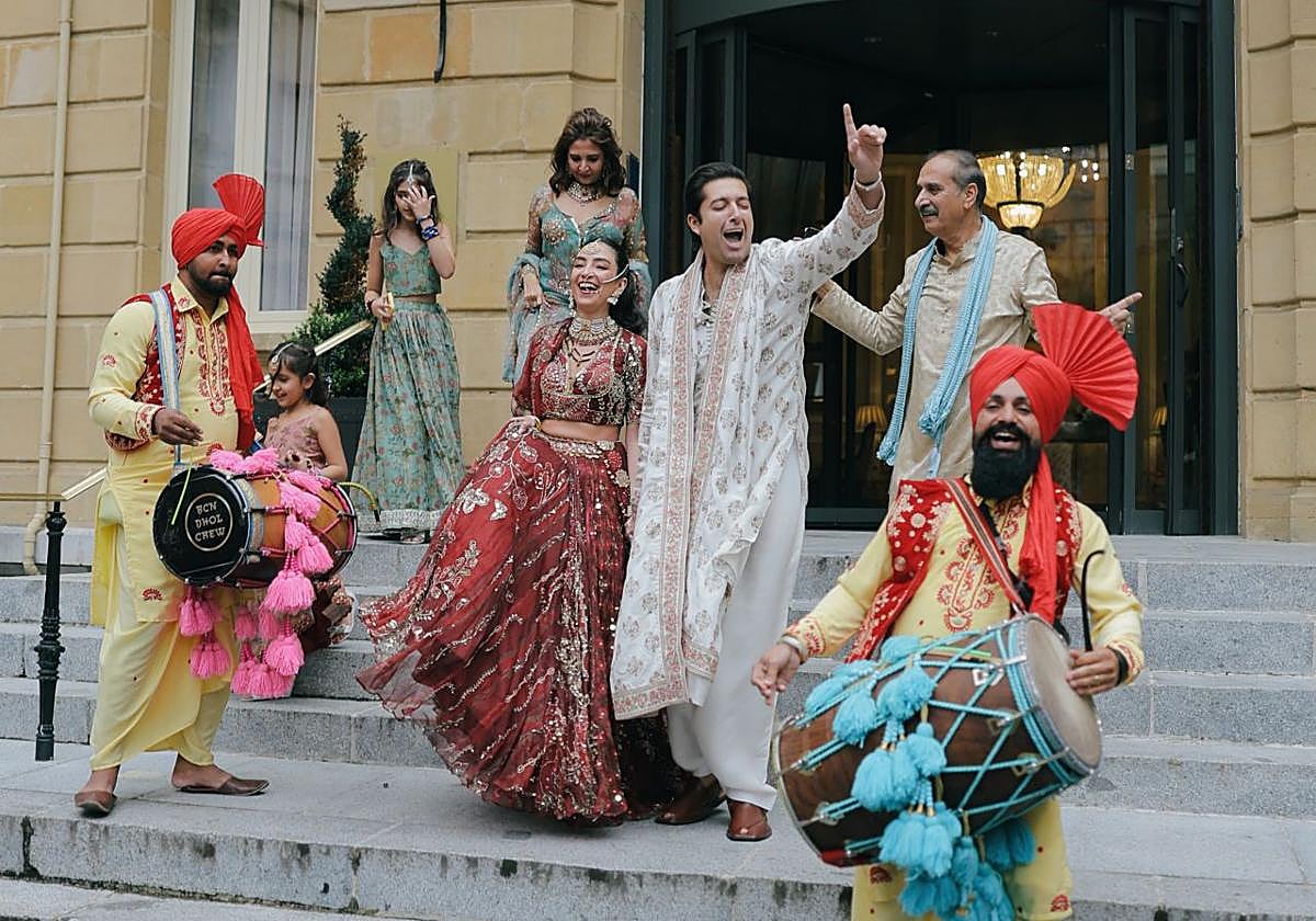 Luciana Bazoberry y Behram Riar en el Hotel María Cristina.